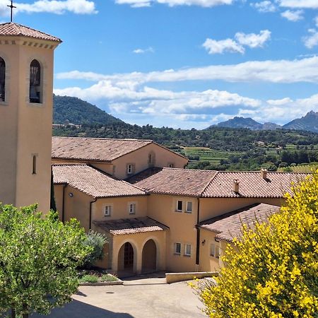 Onze Villa In Provence, Mont Ventoux, New Luxury Villa, Private Pool, Stunning Views, Outdoor Kitchen, Big Green Egg Malaucène المظهر الخارجي الصورة